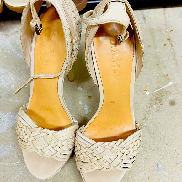 L.A.M.B. Ivory Pump - Picture 3 of 5